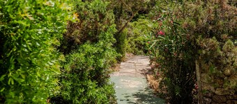 Apartamento 'Biniforcat' con piscina compartida, terraza privada y Wi-Fi