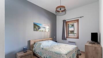 2 chambres, fer et planche Ă  repasser, Wi-Fi gratuit, draps fournis