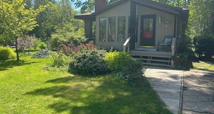 PrivateAuSableRiverRetreat in Frederic, MI Sleeps 6 Welcome hunters & skiers!