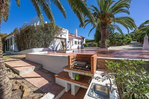Terrace/patio - Country House 'A House with A View' with Sea View, Wi-Fi and Air Conditioning (Aljezur)