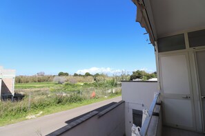 Huoneisto, 1 makuuhuone, tupakointi sallittu, parveke | Ulkoalueet