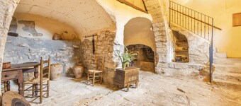 Apartment 'Cal Comorera' with Private Pool, Wi-Fi and Air Conditioning