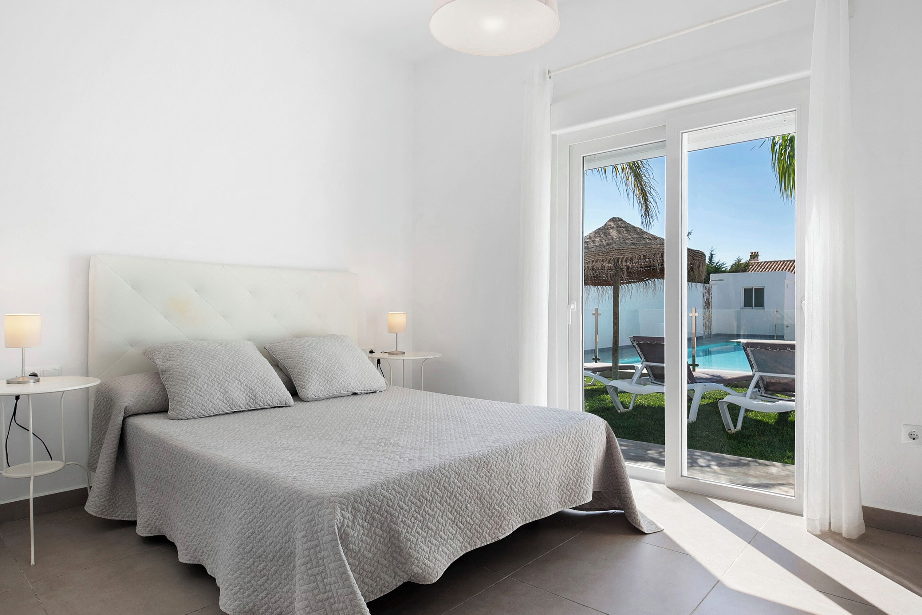 3 habitaciones, tabla de planchar con plancha y wifi gratis 