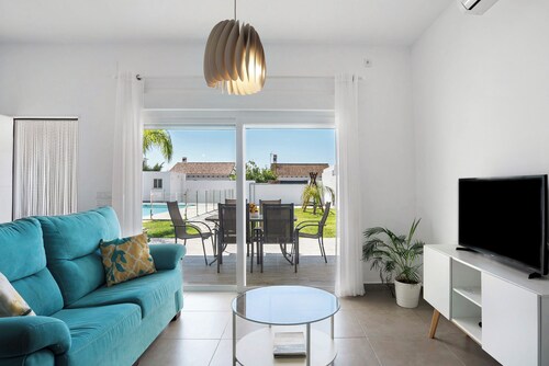 Villa 'Casa Pepi' avec piscine privée, Wi-Fi et climatisation