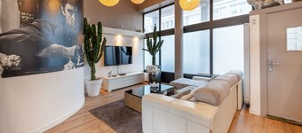Holiday Home 'Beau Loft Lorient - Centre Ville' with Private Terrace and Wi-Fi