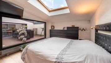 4 Schlafzimmer, BĂŒgeleisen/BĂŒgelbrett, kostenloses WLAN, BettwĂ€sche