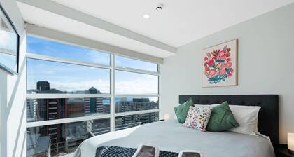 Luxury 2 Bedroom at the Pinnacles on Victoria St