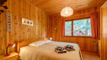 2 sovrum, strykjärn/strykbräda, gratis wi-fi och sängkläder