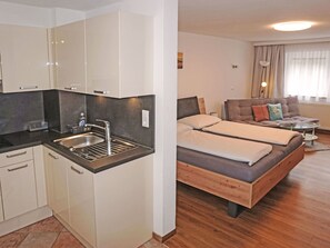 Fridge, microwave, dishwasher, toaster - Studio 1 by Interhome (Imst)