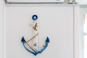 Interior detail - Apartment 'Appartamento Ancora' with Private Terrace, Wi-Fi and Air Conditioning (Marina di Ragusa)