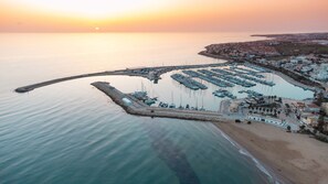 Marina - Apartment 'Appartamento Timone' with Private Terrace, Wi-Fi and Air Conditioning (Marina di Ragusa)