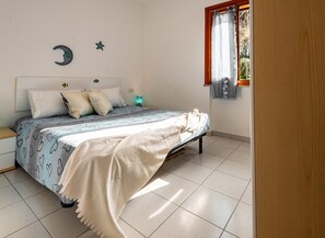 1 habitación y ropa de cama 