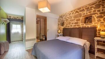 2 camere, ferro/asse da stiro, Wi-Fi gratuito, lenzuola