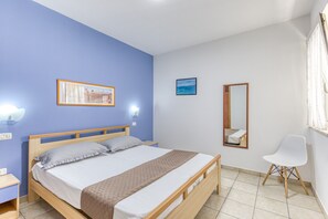 2 bedrooms