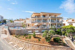 Exterior - Apartment 'Aptos Villa Sirena Vista Mar' with Shared Pool, Wi-Fi and Air Conditioning (Cala Figuera)