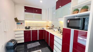 Microwave, stovetop