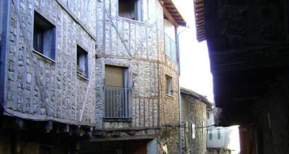 Holiday Home 'Casa Lopez' with Mountain View and Balcony