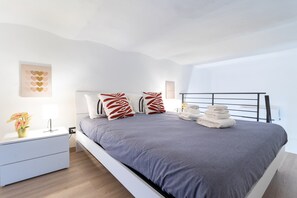 1 bedroom, free WiFi, bed sheets - Apartment 'La Dimora In Città' with Wi-Fi and Air Conditioning (Bari)