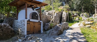 Holiday Home 'Posada Paraso Iris' with Mountain View, Private Garden and Wi-Fi