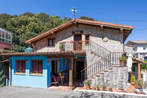 Casa de vacaciones 'Posada Paraso Iris' con vistas a la montaña, jardín privado y Wi-Fi