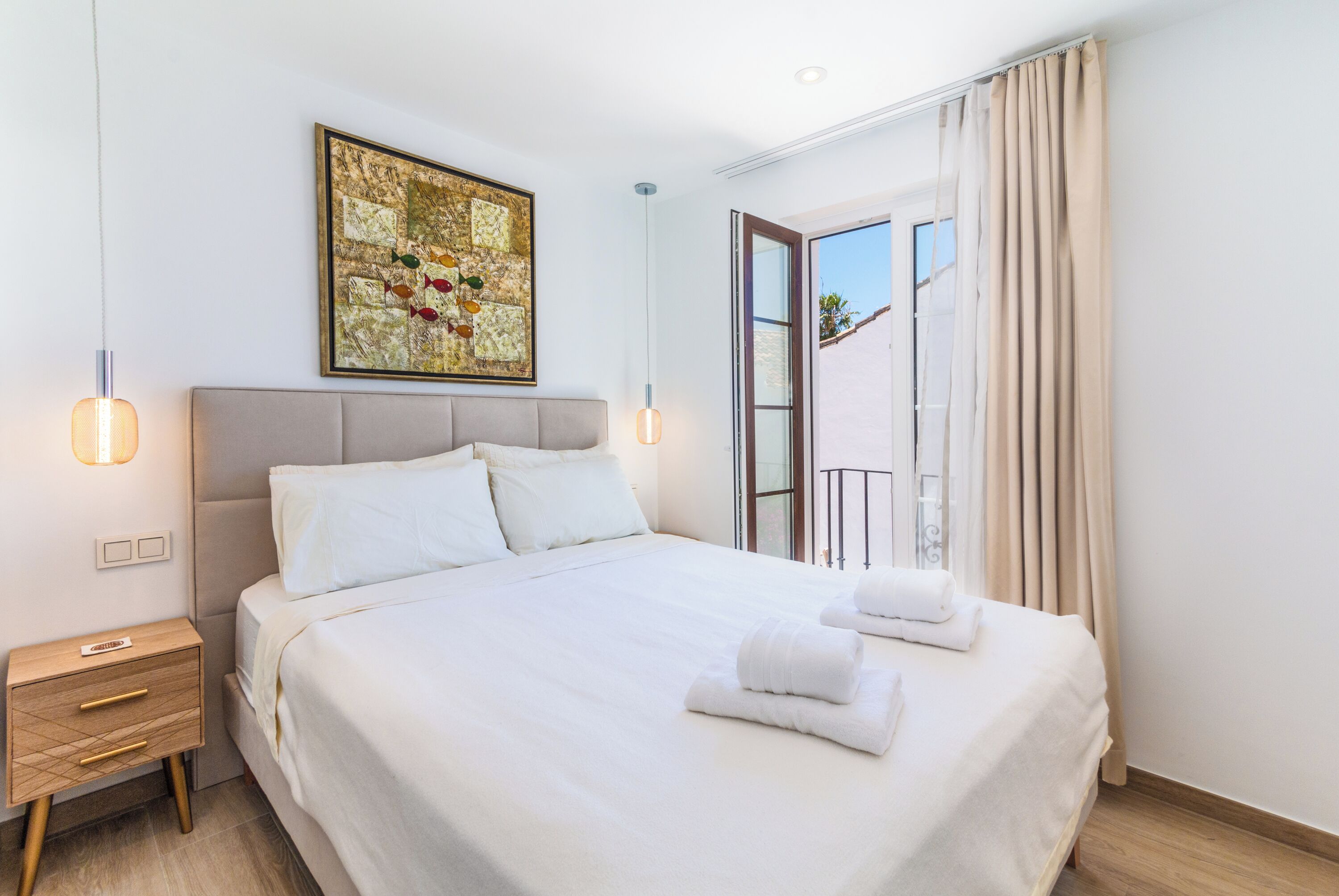 3 bedrooms, iron/ironing board, free WiFi, bed sheets