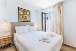 3 makuuhuonetta, silitysrauta/-lauta, ilmainen Wi-Fi, vuodevaatteet