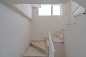Interior - Apartment 'Borgo Giulia Siracusa' with Private Terrace, Wi-Fi and Air Conditioning (Siracusa)