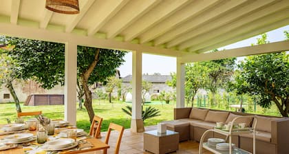 Holiday Home 'La Casuca Del Músico' with Mountain Views, Private Pool and Wi-Fi