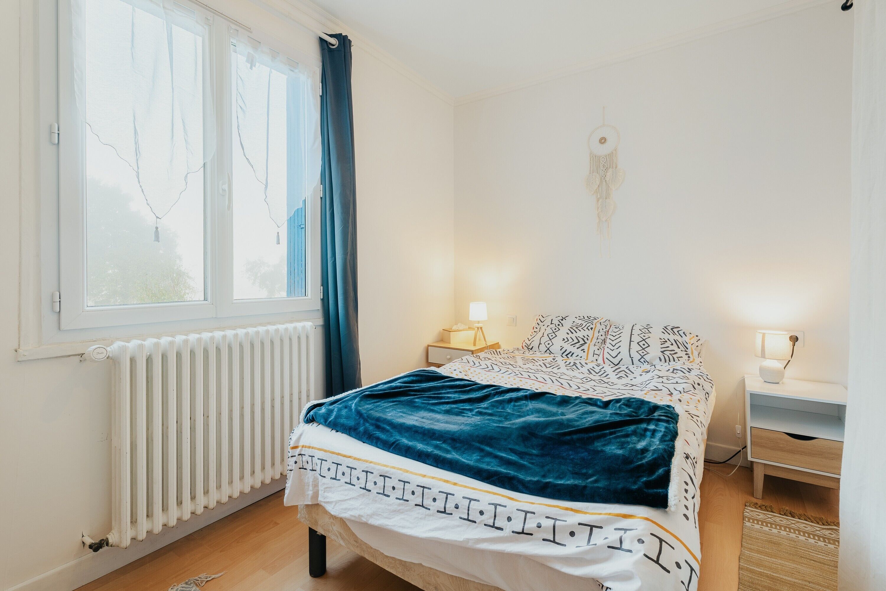 2 bedrooms, iron/ironing board, free WiFi