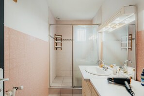 Dusche, Haartrockner