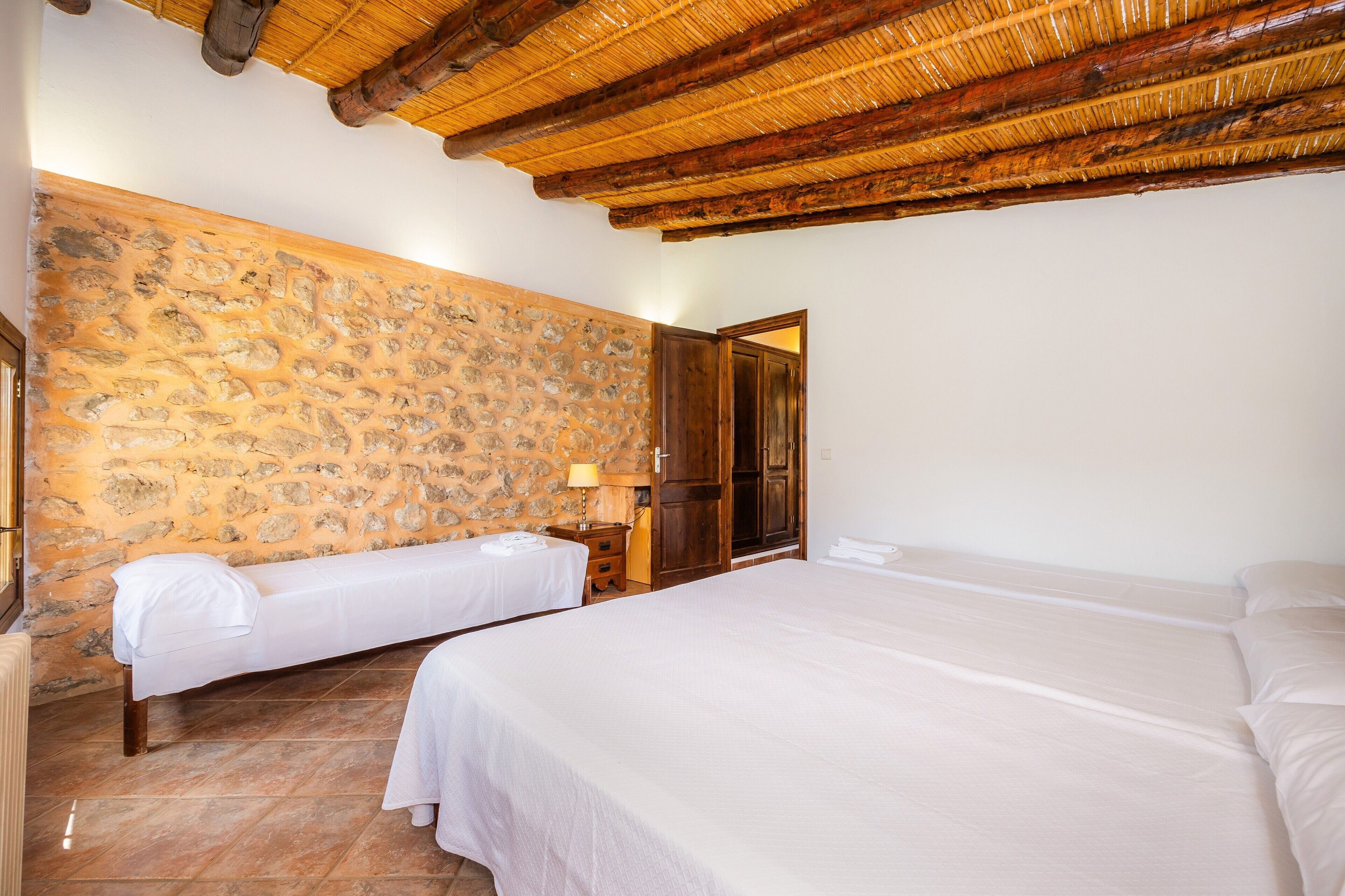 Apartamento 'Es Sostre' Con Vistas A La Montaña, Piscina Compartida Y Wi-fi - Sa Coma