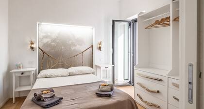 Holiday Home 'Dimora Della Dogana' with Private Terrace, Wi-Fi and Air Conditioning