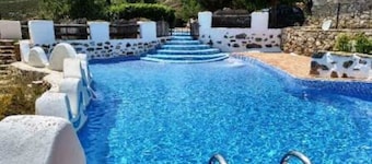 Maison de vacances 'Moli Colomer' avec vue sur la montagne, piscine partagée et terrasse privée