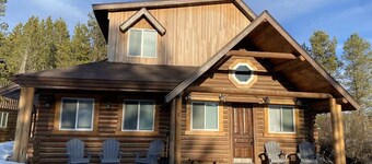 28 MI to YNP | Theater Room | Sleeps 14
