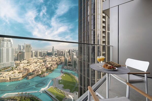 Outdoor dining - NEW | 3BR Burj Fountain NYE View | Address (Dubai)