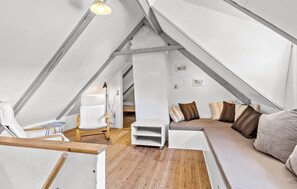 Fireplace - 4 bedroom nice home in Blokhus (Blokhus)