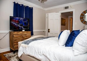 Room, 1 Queen Bed with Sofa bed, Kitchen, Garden View