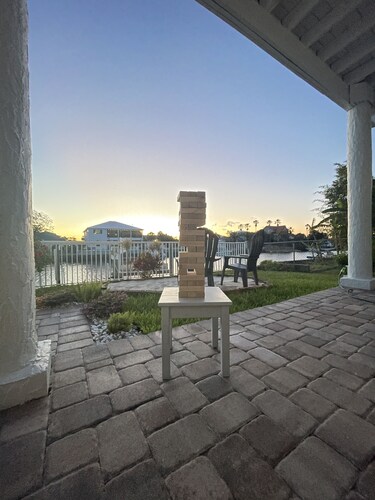 The Blue Heron- Waterfront-Gulf Access-Dock-Pool-Kayaks 