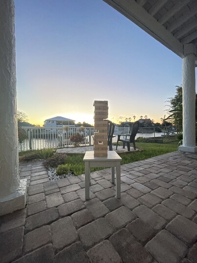 The Blue Heron- Waterfront-Gulf Access-Dock-Pool-Kayaks 