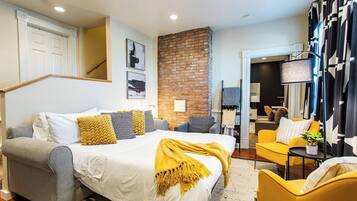 5 chambres, fer et planche à repasser, lit parapluie, Wi-Fi