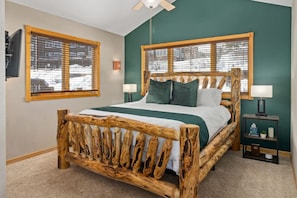 2 bedrooms, iron/ironing board, travel crib, WiFi