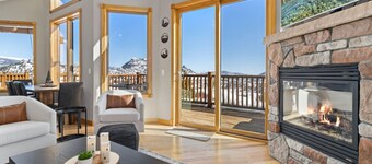 Luxury Condo with 2 master suites, Mary`s Lake and Mountain Views