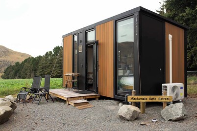 Mackenzie Pass Retreat by Tiny Away