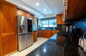 Refrigerador y horno 