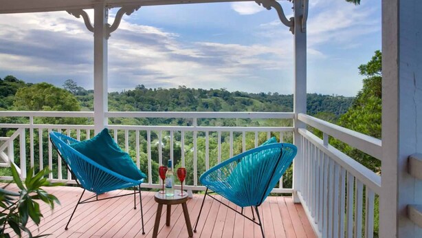 Exterior - Bohemian Breeze (Bald Knob)
