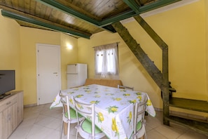 Interior - Bungalow I Chioppi 32 in the Mola Naturalistic Park (Capoliveri)
