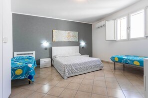 3 quartos, ferros/tábuas de passar roupa, Wi-Fi de cortesia