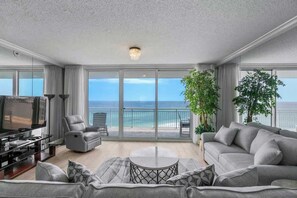 Smart TV, offices - Bel Mer 902 (Navarre Beach)