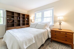 4 soverom, strykejern/-brett og wi-fi (inkludert)