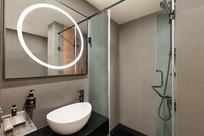Luxe Queen Room | Bathroom - Ginger Nagpur Airport Road (Nagpur)